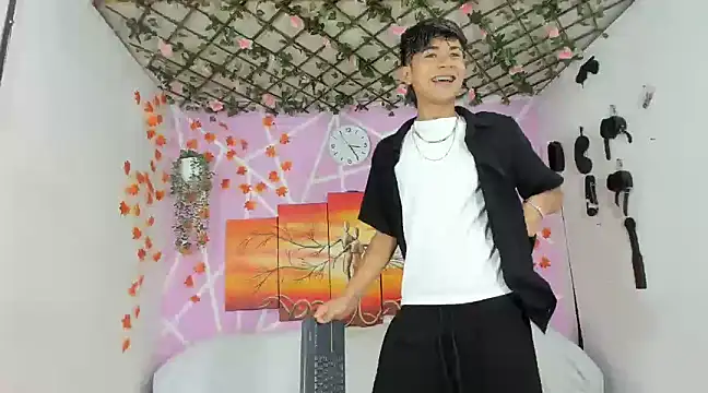 Fresahot2005 online show from 6, 3, 2025