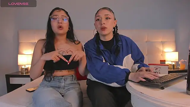 Snapshot of Cintya_Kros chatting on 10, 1, 2025 Cintya Kros online show from 10, 1, 2025