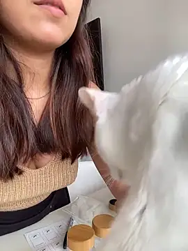 Aimilayne online show from 28, 4, 2026