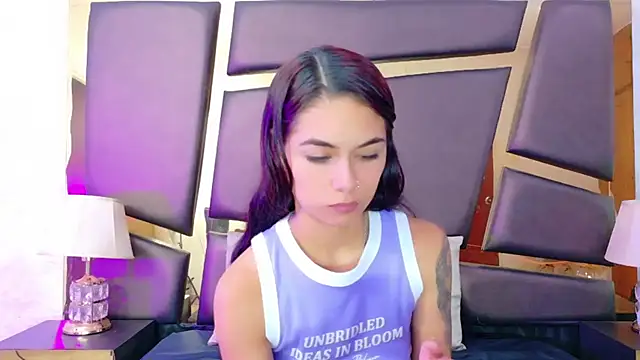 NicoleEsposito online show from 10, 9, 2025