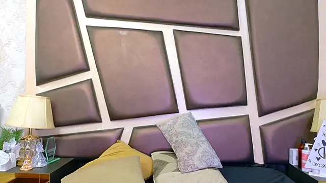 NicoleEsposito online show from 25, 4, 2026