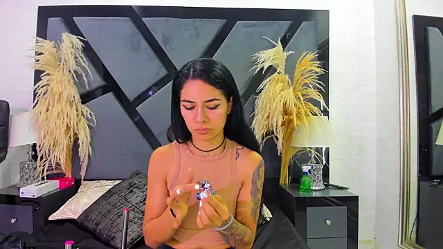 Snapshot of NicoleEsposito chatting on 29, 4, 2026 NicoleEsposito online show from 29, 4, 2026