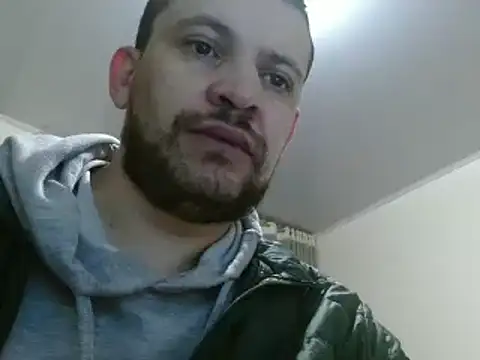 camiloking1720 online show from 24, 1, 2025