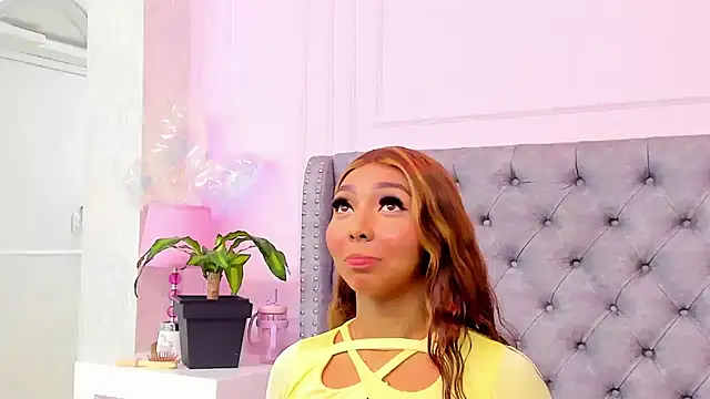 HaileeRoberts online show from 21, 4, 2026