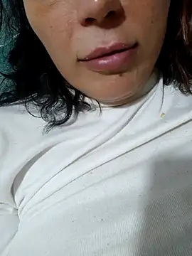 Snapshot of nazii010 chatting on 18, 10, 2025 nazii010 online show from 18, 10, 2025