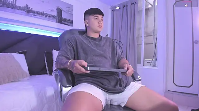 Cristopher strong online show from 20, 12, 2025