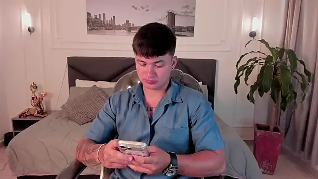 Snapshot of Cristopher_strong chatting on 5, 5, 2026 Cristopher strong online show from 5, 5, 2026