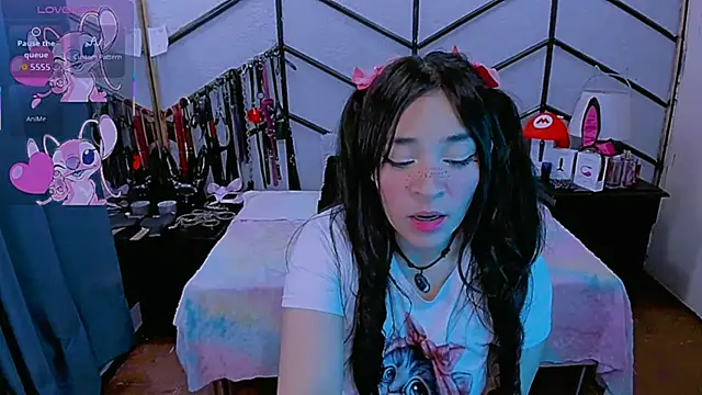 AlanaLuck online show from 19, 11, 2025