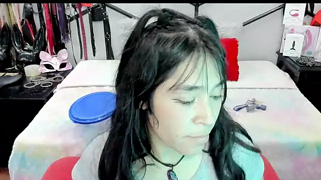 AlanaLuck online show from 28, 4, 2026