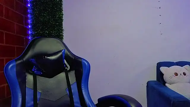 Demitryo online show from 23, 4, 2026