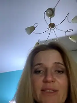 Snapshot of AlisonXCristal chatting on 12, 3, 2026 AlisonXCristal online show from 12, 3, 2026