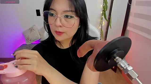 Hannya moon online show from 24, 4, 2026