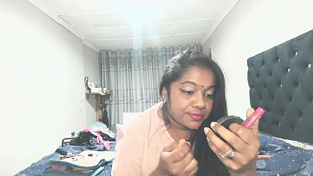 Indianmayaxoxo online show from 8, 6, 2026