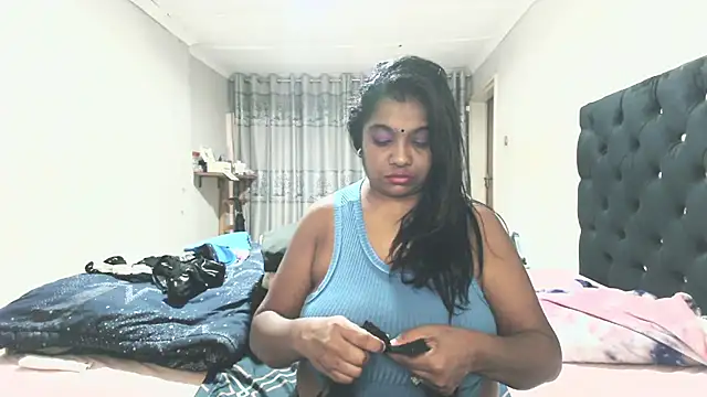 Snapshot of Indianmayaxoxo chatting on 10, 7, 2026 Indianmayaxoxo online show from 10, 7, 2026