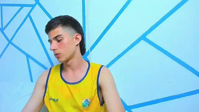 liam scott77 online show from 12, 12, 2024