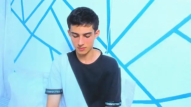 liam scott77 online show from 7, 2, 2025