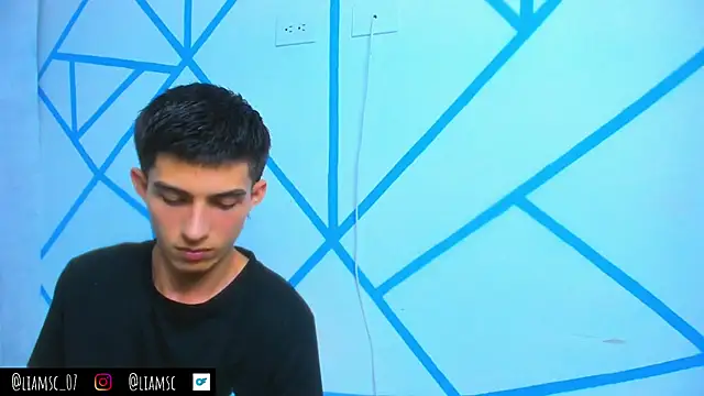 liam scott77 online show from 4, 10, 2025