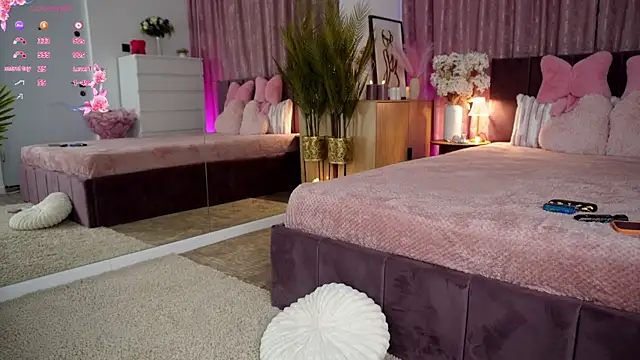 EmilyHudsson 1 online show from 23, 4, 2026