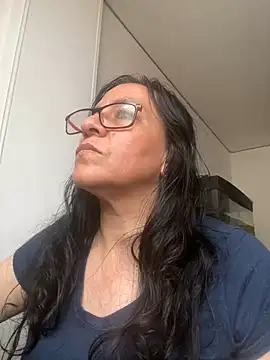 Freya Artemisa online show from 8, 1, 2025