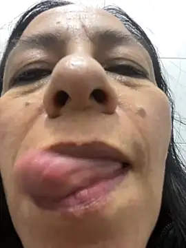 Freya Artemisa online show from 4, 2, 2025