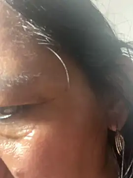 Freya Artemisa online show from 23, 2, 2025