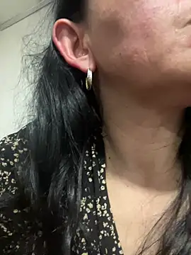 Freya Artemisa online show from 25, 4, 2026