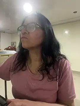 Freya Artemisa online show from 28, 4, 2026