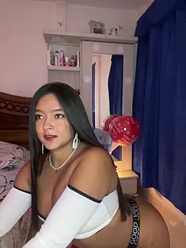 Snapshot of cristina1800 chatting on 13, 5, 2026 cristina1800 online show from 13, 5, 2026