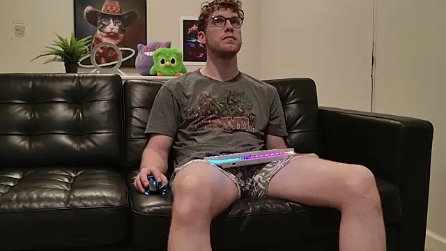 Snapshot of BlueEyedTallGuy94 chatting on 9, 10, 2025 BlueEyedTallGuy94 online show from 9, 10, 2025