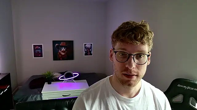 Snapshot of BlueEyedTallGuy94 chatting on 18, 2, 2026 BlueEyedTallGuy94 online show from 18, 2, 2026