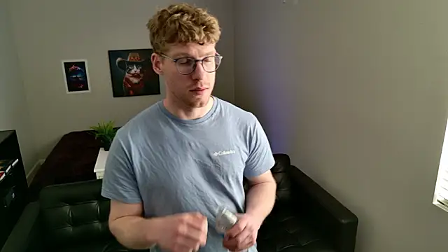 Snapshot of BlueEyedTallGuy94 chatting on 27, 2, 2026 BlueEyedTallGuy94 online show from 27, 2, 2026