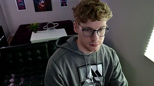 Snapshot of BlueEyedTallGuy94 chatting on 11, 3, 2026 BlueEyedTallGuy94 online show from 11, 3, 2026