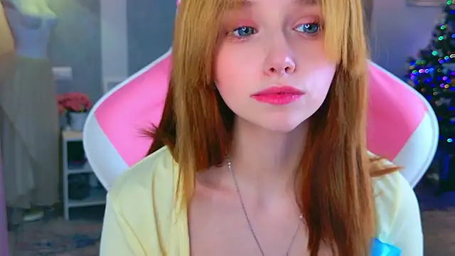 Snapshot of b4by_LoL1 chatting on 21, 12, 2025 b4by LoL1 online show from 21, 12, 2025