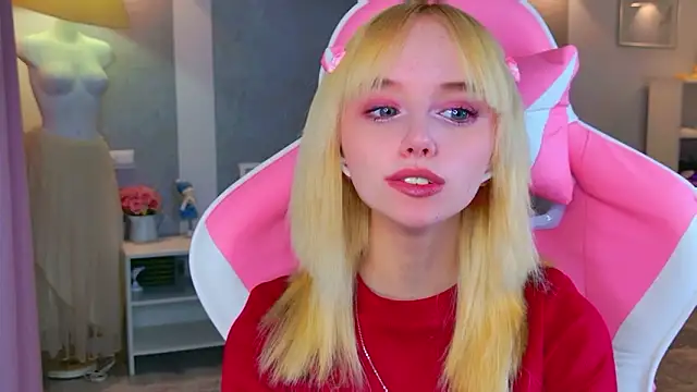 Snapshot of b4by_LoL1 chatting on 12, 2, 2026 b4by LoL1 online show from 12, 2, 2026