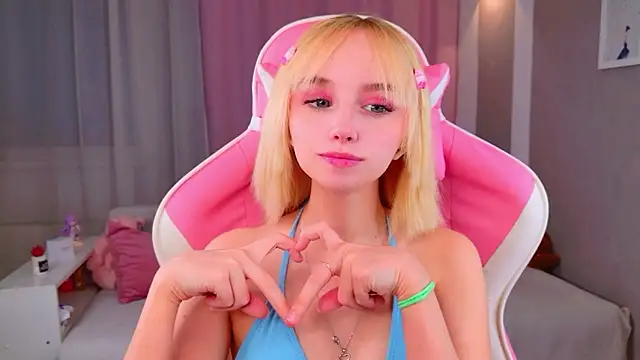 Snapshot of b4by_LoL1 chatting on 26, 2, 2026 b4by LoL1 online show from 26, 2, 2026