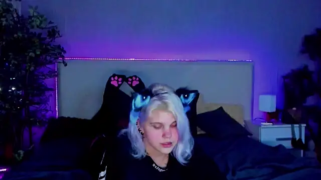 JoannLowe online show from 11, 1, 2025