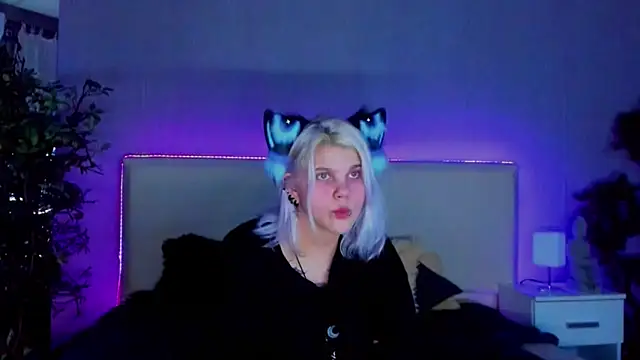 JoannLowe online show from 19, 1, 2025