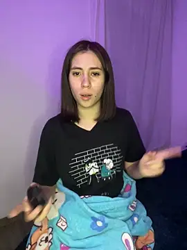 Catyloves online show from 31, 1, 2025