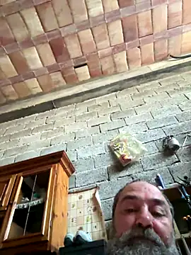 Snapshot of ros217 chatting on 3, 10, 2025 ros217 online show from 3, 10, 2025