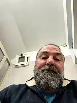 Snapshot of ros217 chatting on 19, 11, 2025 ros217 online show from 19, 11, 2025