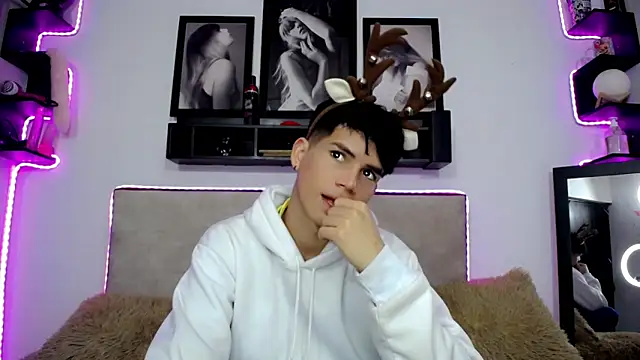 Tayson Rivers online show from 14, 12, 2024