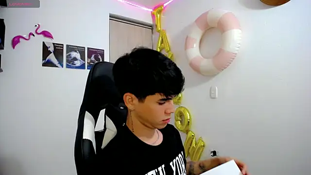 Tayson Rivers online show from 12, 9, 2025