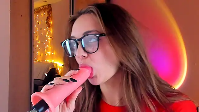 May Flower online show from 20, 1, 2025