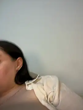 Evelinia online show from 20, 2, 2025