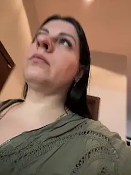 Evelinia online show from 27, 2, 2025