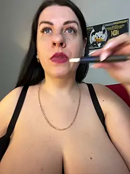 Evelinia online show from 7, 3, 2025