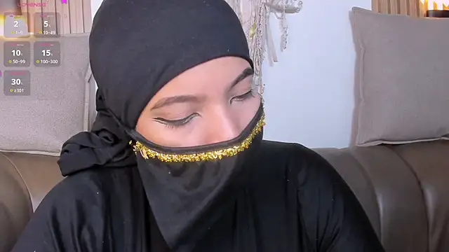 malak nanyy online show from 7, 7, 2026