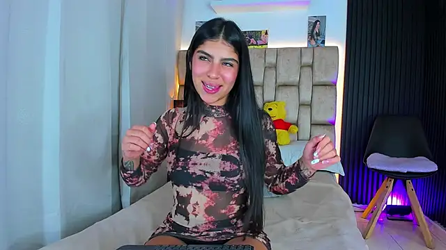 little sophie18 online show from 5, 10, 2025