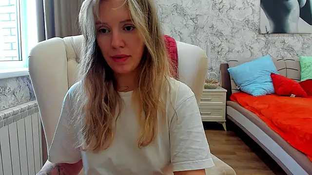 foxy blond online show from 27, 3, 2026