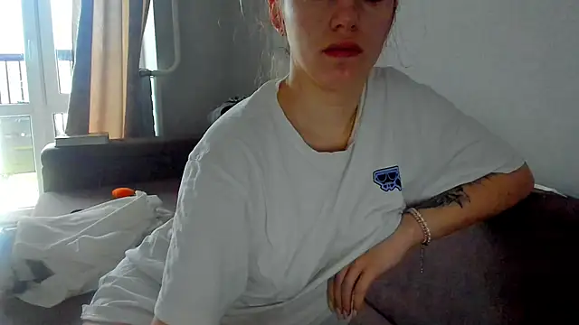 foxy blond online show from 24, 4, 2026